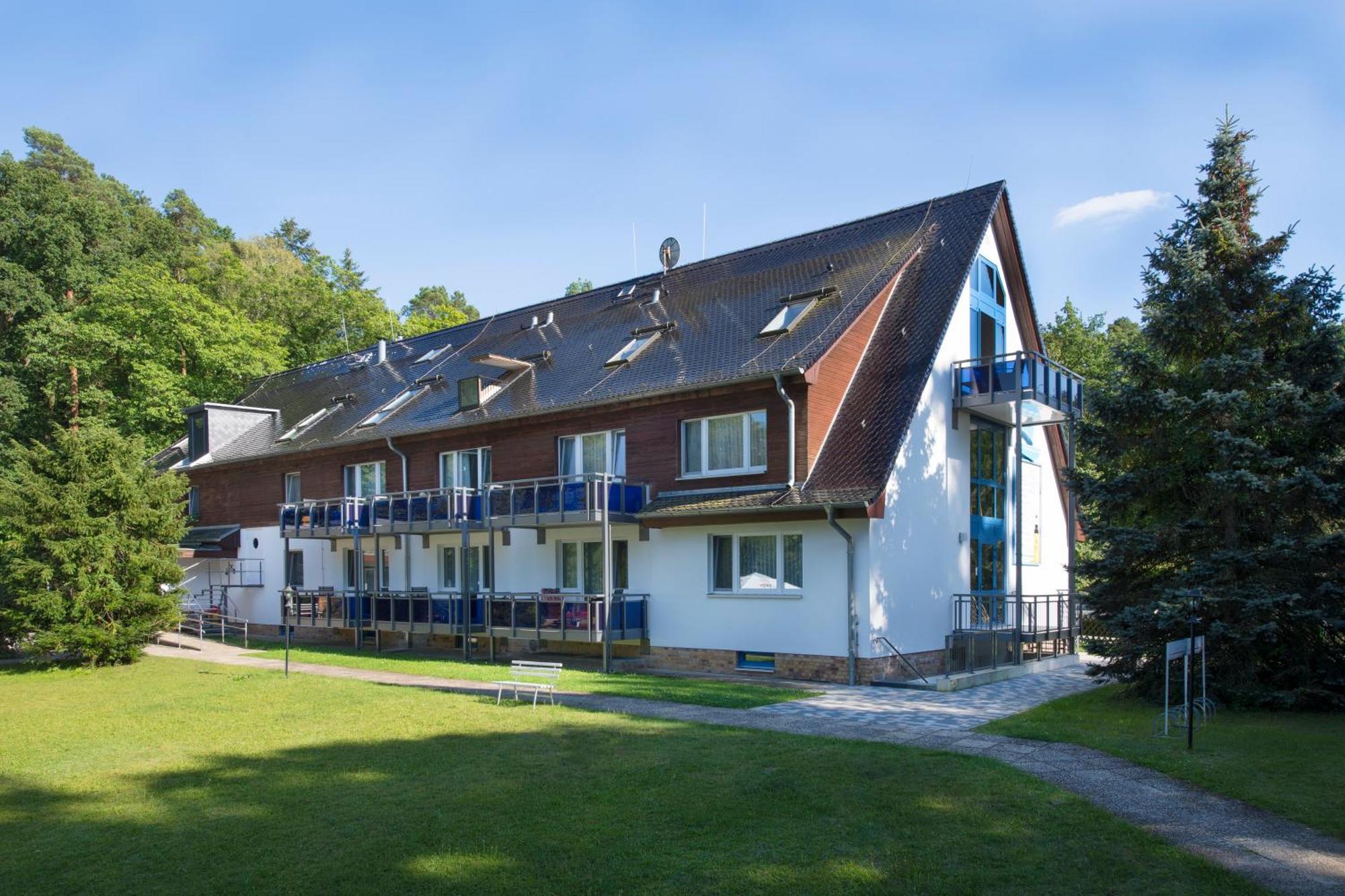 Seehotel Ichlim Sewekow Extérieur photo