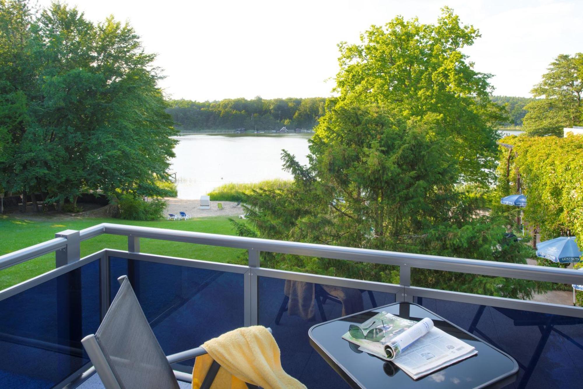Seehotel Ichlim Sewekow Extérieur photo